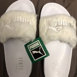 Fenty x Puma Fur Slides Size 7.5
